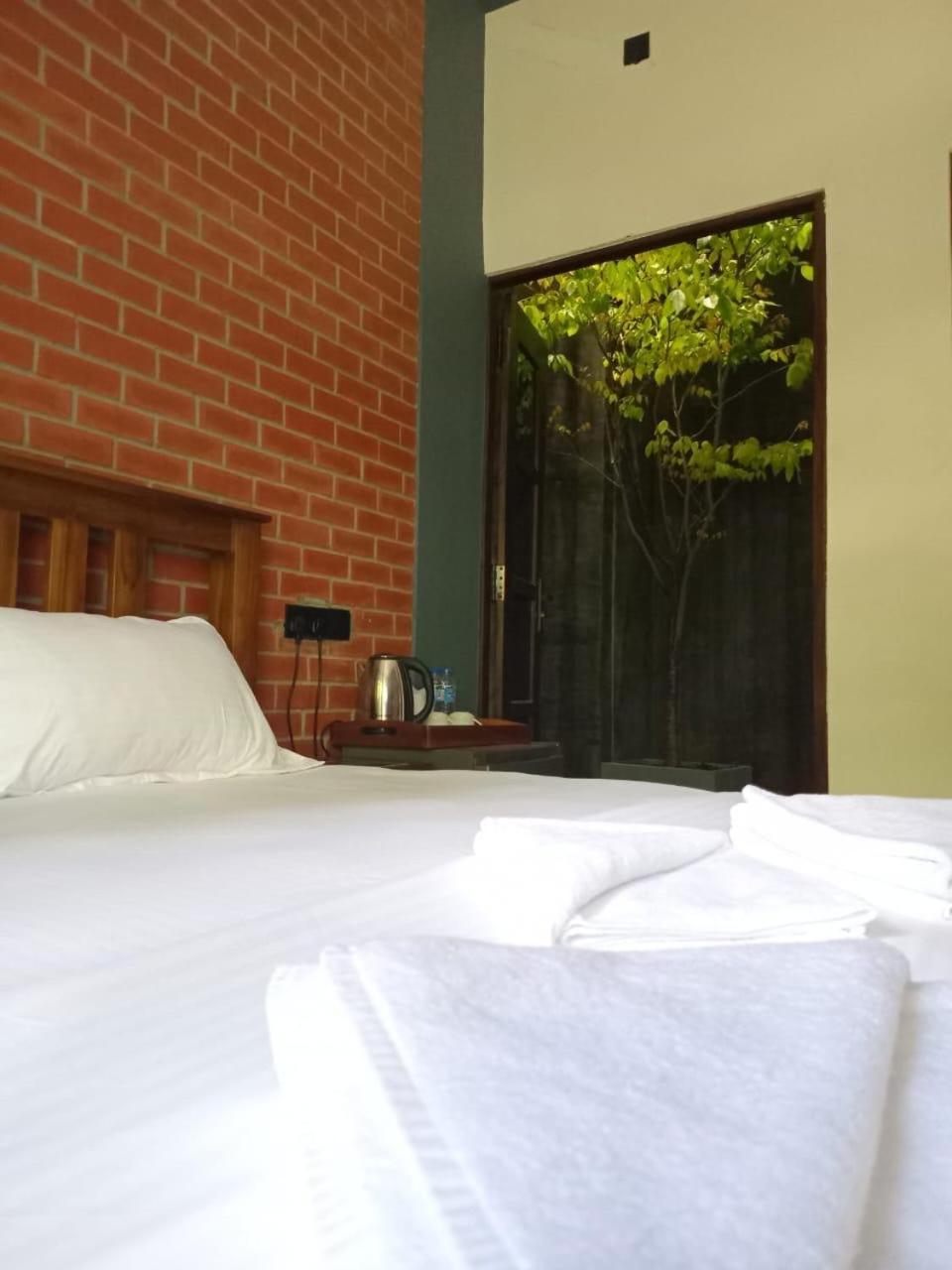 Hotel Coffee House Dambulla Exterior foto